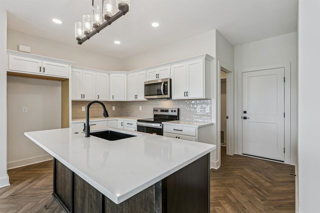1113 W Trek Cir, Goddard, KS 67052