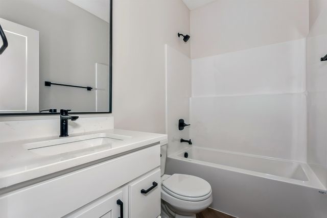 1113 W Trek Cir, Goddard, KS 67052