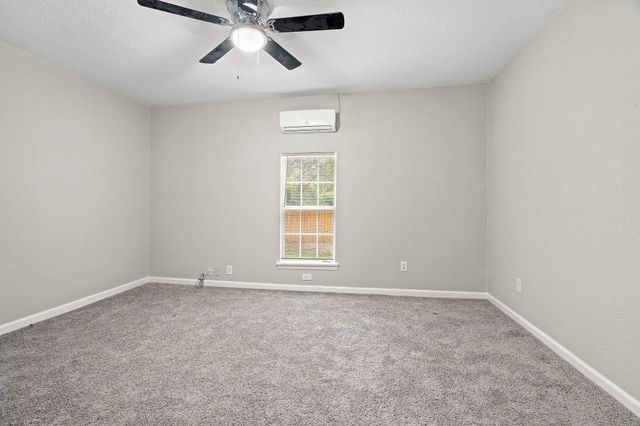 412 Chicago Avenue, Fort Worth, TX 76103