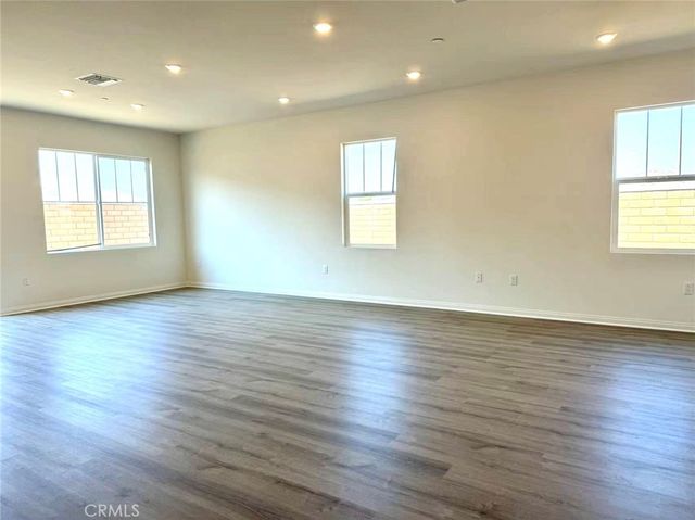 19729 Sunkissed Ridge Dr, Riverside, CA 92507