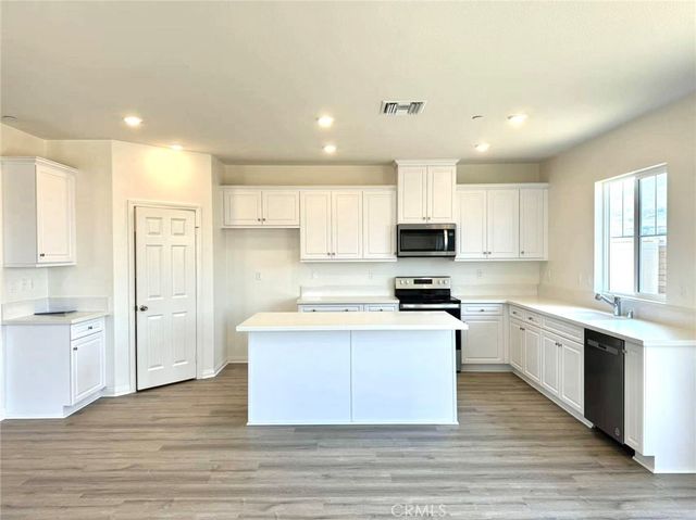 19729 Sunkissed Ridge Dr, Riverside, CA 92507