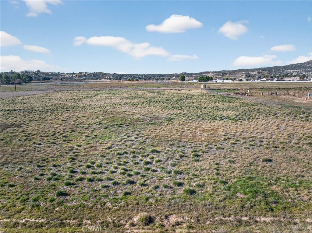 Image 10 of property listing at 5841 Indian Hill Trail, Aguanga, CA 92536