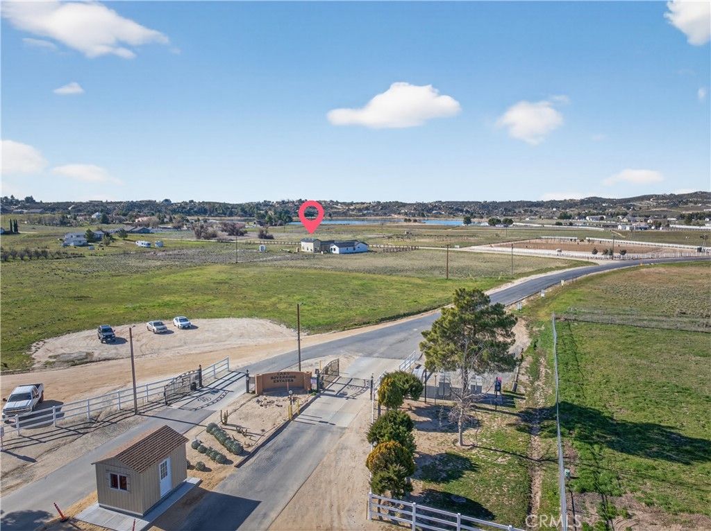 Image 12 of property listing at 5841 Indian Hill Trail, Aguanga, CA 92536