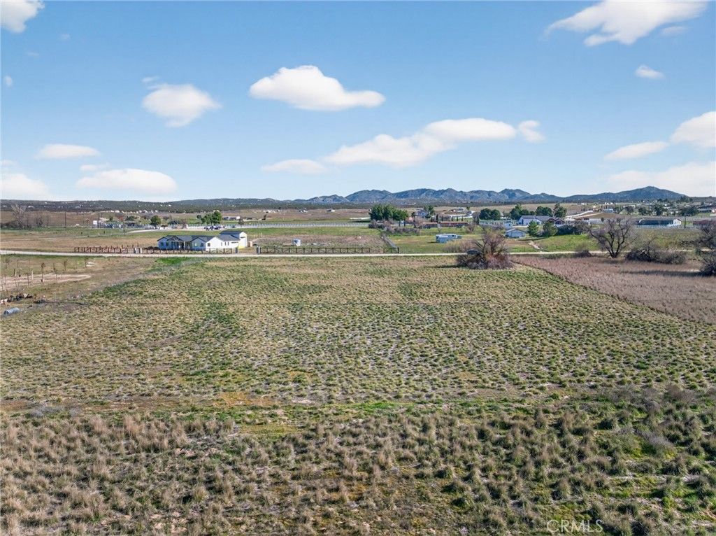 Image 18 of property listing at 5841 Indian Hill Trail, Aguanga, CA 92536