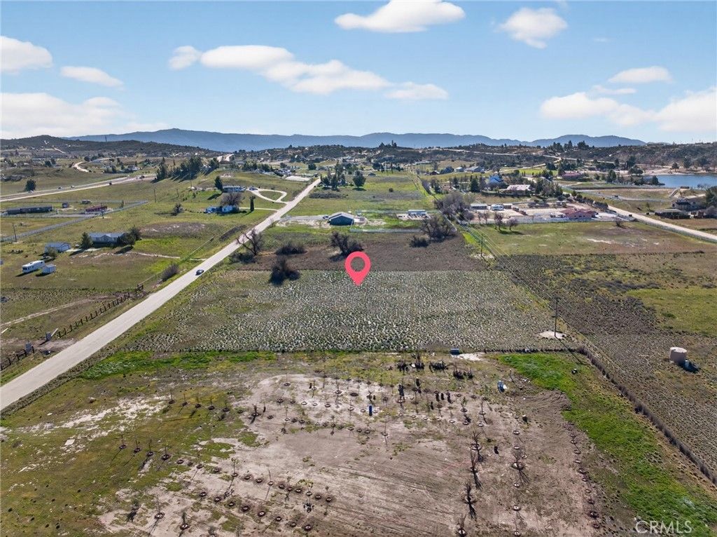 Image 4 of property listing at 5841 Indian Hill Trail, Aguanga, CA 92536