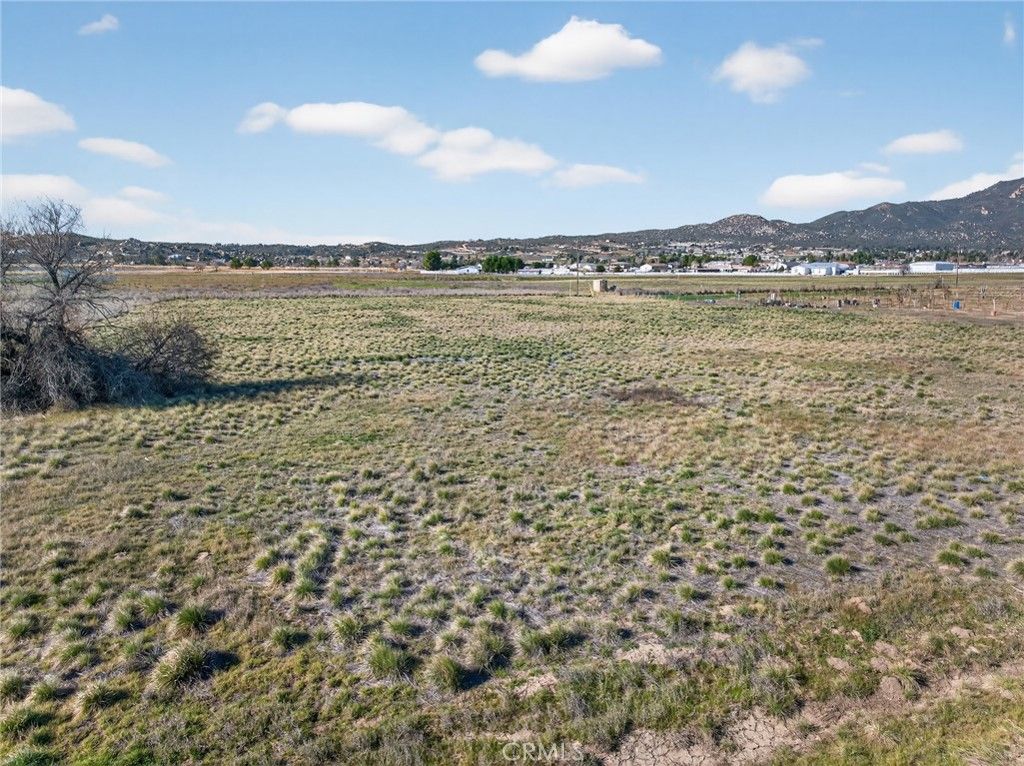 Image 9 of property listing at 5841 Indian Hill Trail, Aguanga, CA 92536