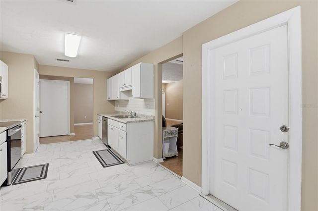 611 NE 10TH BOULEVARD, Williston, FL 32696