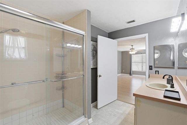 611 NE 10TH BOULEVARD, Williston, FL 32696