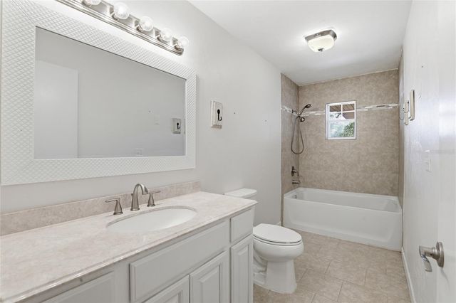 611 NE 10TH BOULEVARD, Williston, FL 32696