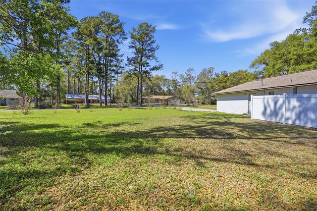 611 NE 10TH BOULEVARD, Williston, FL 32696