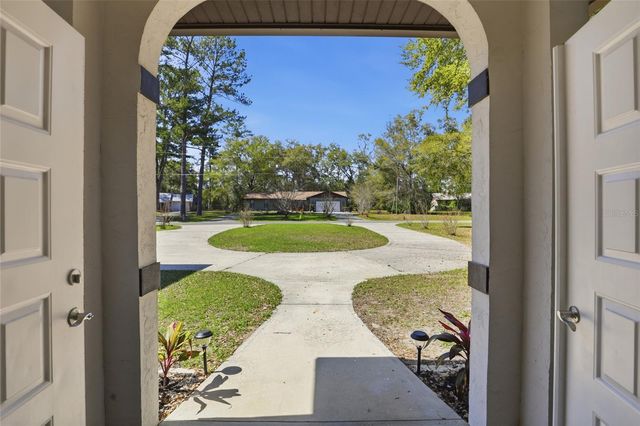 611 NE 10TH BOULEVARD, Williston, FL 32696