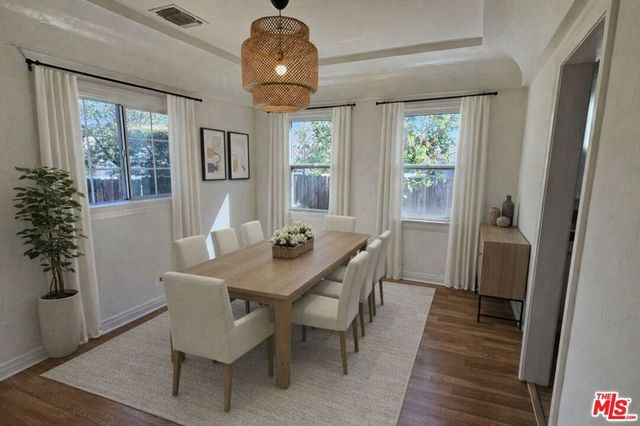 6141 Hazeltine Avenue, Van Nuys, CA 91401