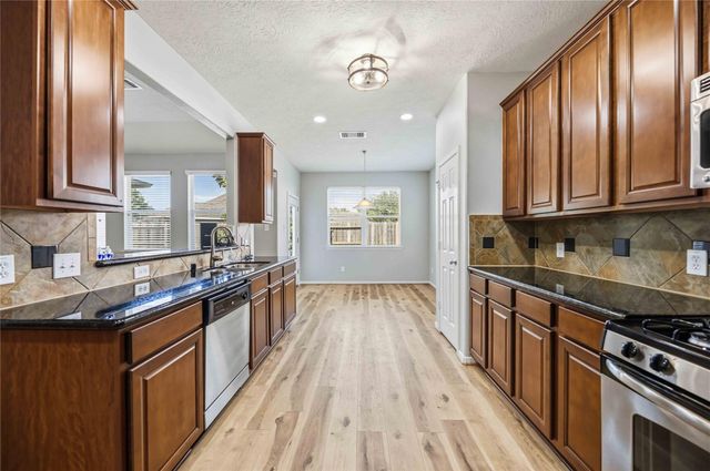 21211 Mandarin Glen Circle, Spring, TX 77388