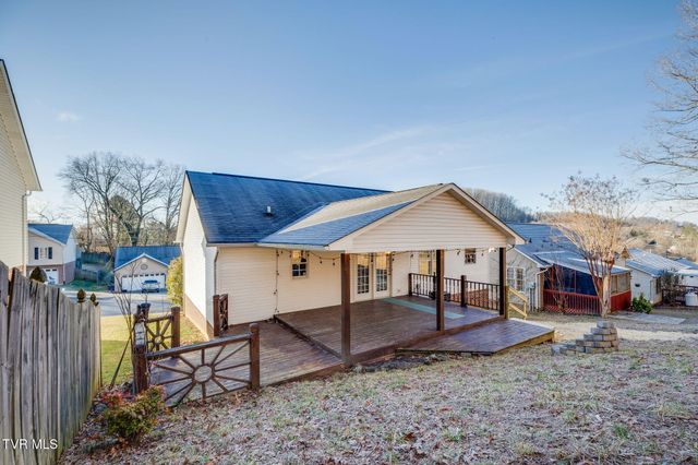 1032 Carrington Court, Kingsport, TN 37660