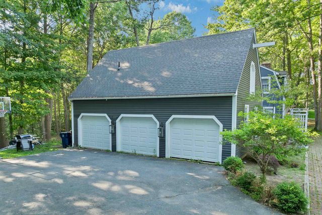 9 Meadowview Drive, Plaistow, NH 03865