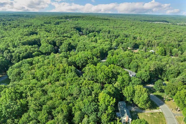 9 Meadowview Drive, Plaistow, NH 03865