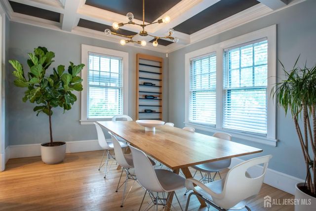 10 N 8th N Avenue, Highland Park, NJ 08904