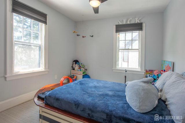 10 N 8th N Avenue, Highland Park, NJ 08904