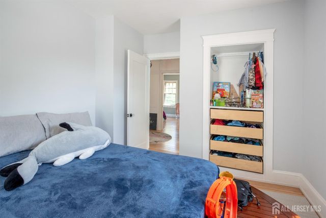 10 N 8th N Avenue, Highland Park, NJ 08904