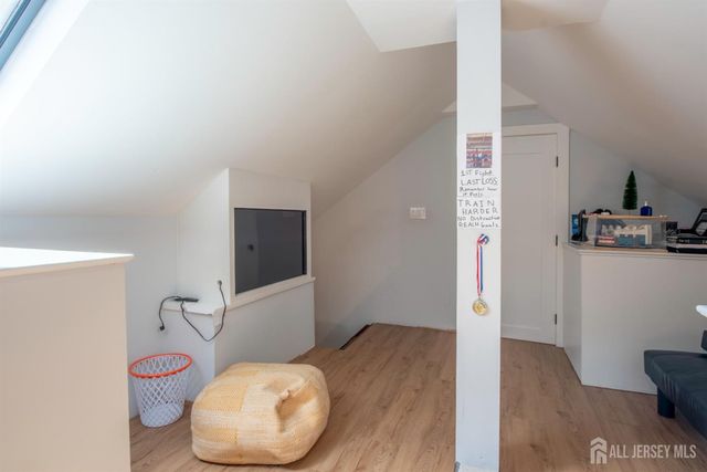 10 N 8th N Avenue, Highland Park, NJ 08904