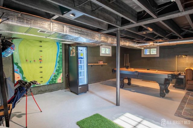 10 N 8th N Avenue, Highland Park, NJ 08904