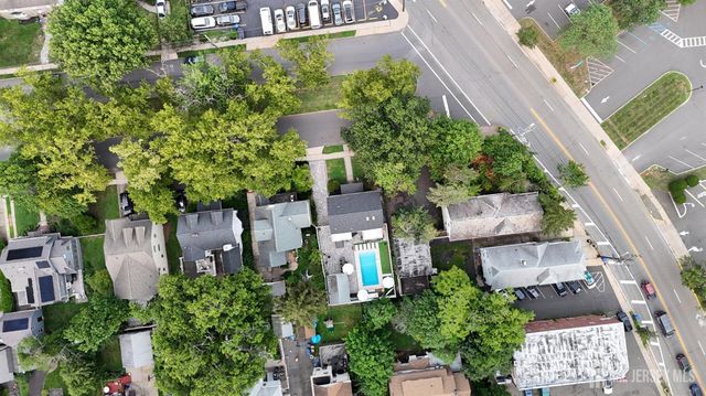 10 N 8th N Avenue, Highland Park, NJ 08904