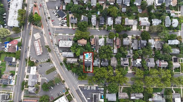 10 N 8th N Avenue, Highland Park, NJ 08904