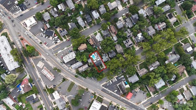 10 N 8th N Avenue, Highland Park, NJ 08904