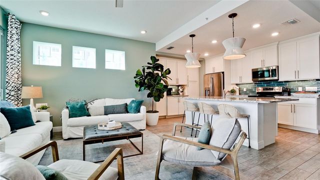 379 ARUBA CIRCLE 303, Bradenton, FL 34209