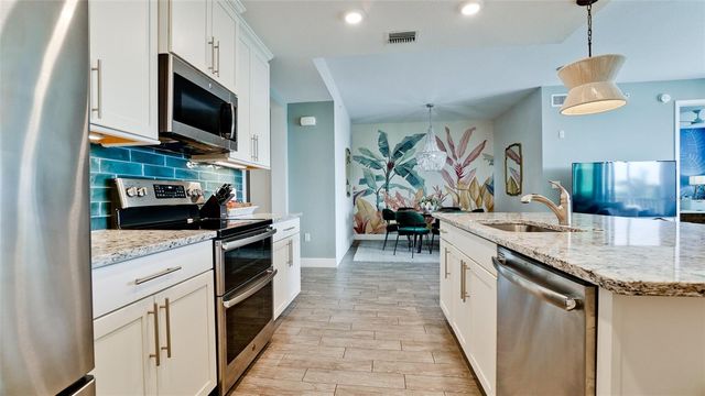 379 ARUBA CIRCLE 303, Bradenton, FL 34209