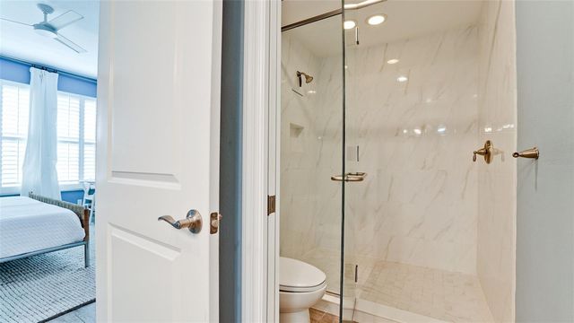 379 ARUBA CIRCLE 303, Bradenton, FL 34209