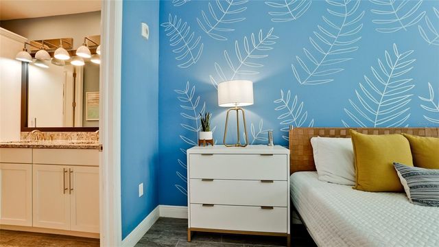 379 ARUBA CIRCLE 303, Bradenton, FL 34209