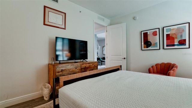 379 ARUBA CIRCLE 303, Bradenton, FL 34209