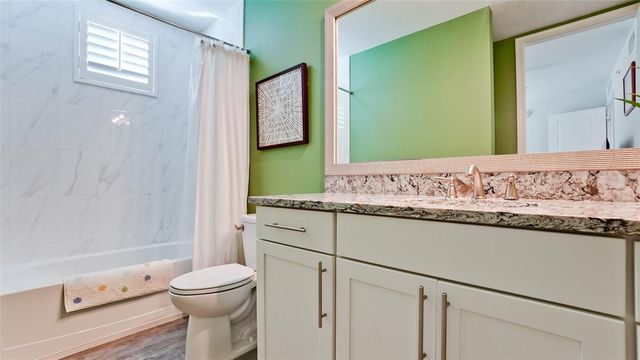 379 ARUBA CIRCLE 303, Bradenton, FL 34209