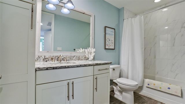 379 ARUBA CIRCLE 303, Bradenton, FL 34209