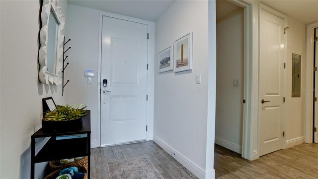 379 ARUBA CIRCLE 303, Bradenton, FL 34209