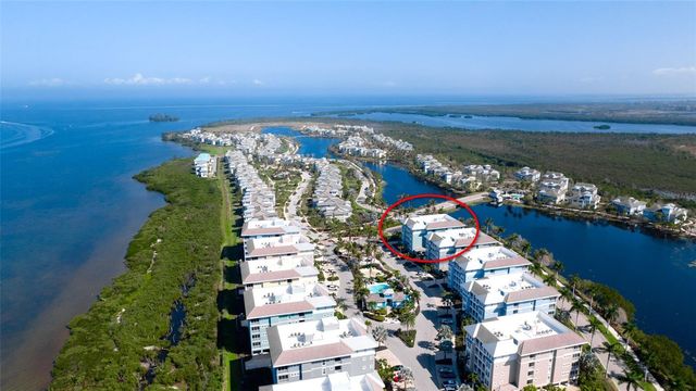 379 ARUBA CIRCLE 303, Bradenton, FL 34209