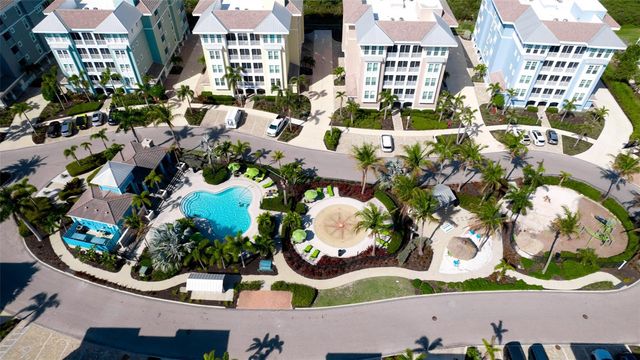 379 ARUBA CIRCLE 303, Bradenton, FL 34209