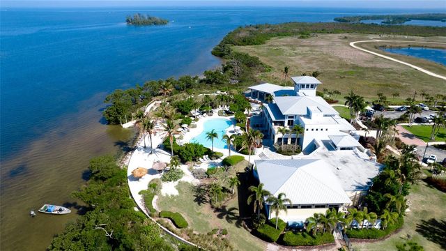 379 ARUBA CIRCLE 303, Bradenton, FL 34209