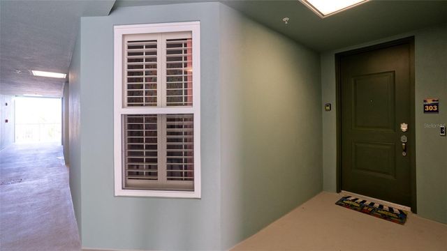 379 ARUBA CIRCLE 303, Bradenton, FL 34209