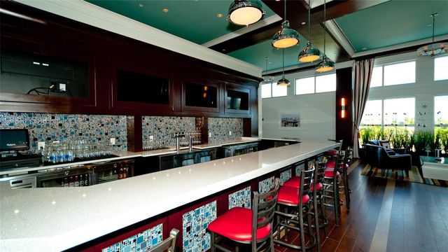 379 ARUBA CIRCLE 303, Bradenton, FL 34209