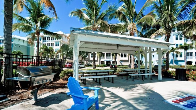 379 ARUBA CIRCLE 303, Bradenton, FL 34209