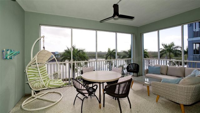379 ARUBA CIRCLE 303, Bradenton, FL 34209