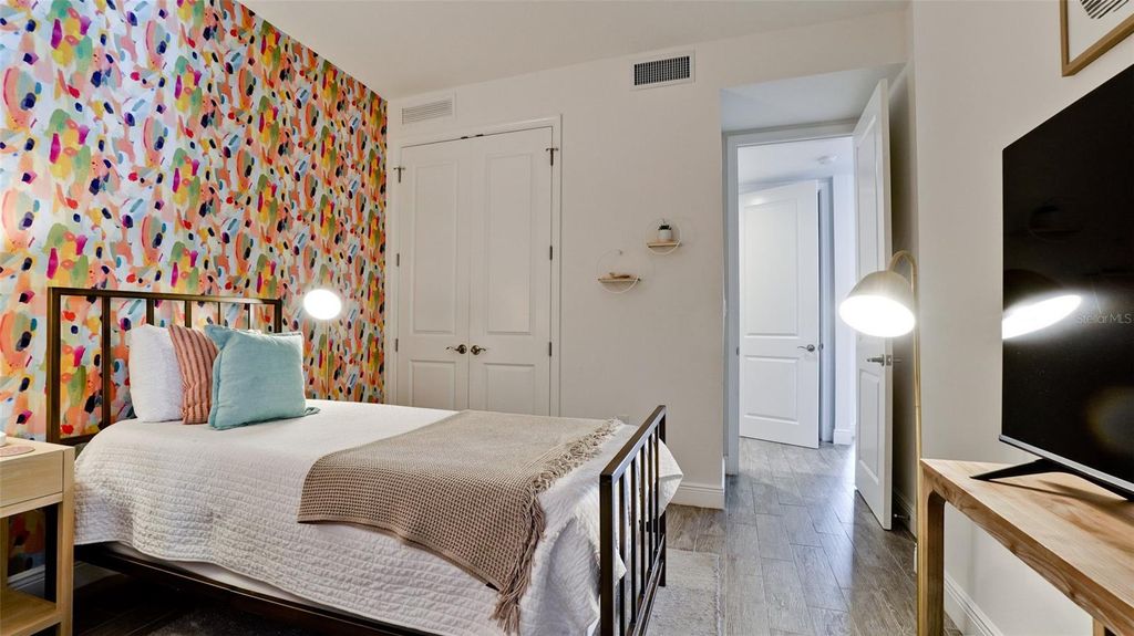 Image 40 of property listing at 379 ARUBA CIRCLE 303, Bradenton, FL 34209