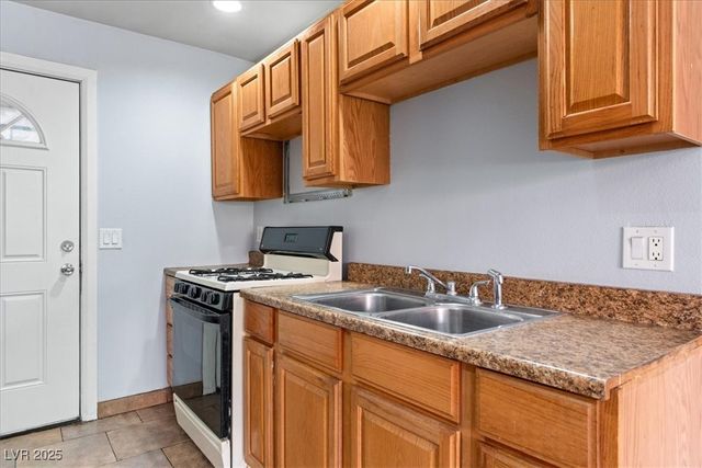 4000 Visby Lane, Las Vegas, NV 89119