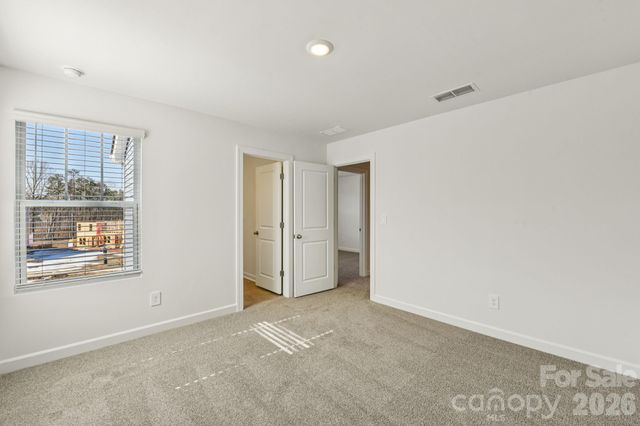 9036 Foggy Brook Loop, Charlotte, NC 28216