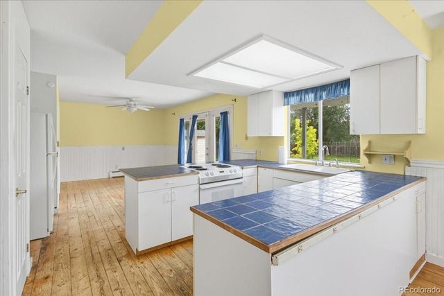 9870 W 41st Avenue, Wheat Ridge, CO 80033