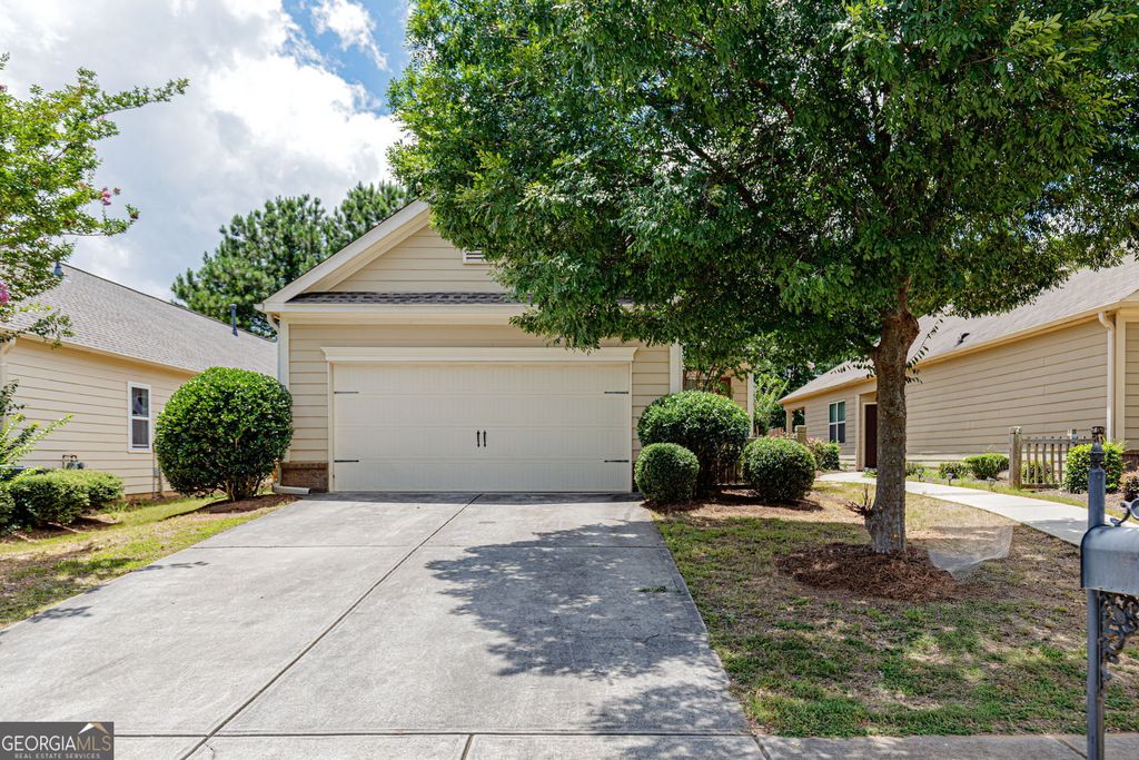 239 River Meadow Drive, Lagrange, GA 30241