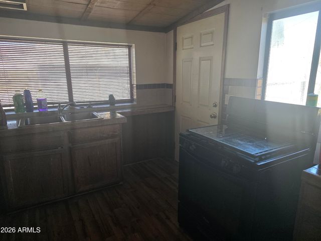 741 E MONROE Street, Globe, AZ 85501