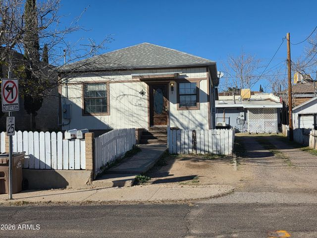 741 E MONROE Street, Globe, AZ 85501
